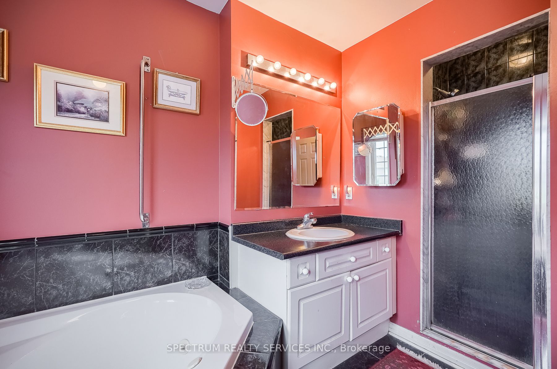 18 Sherbo Cres