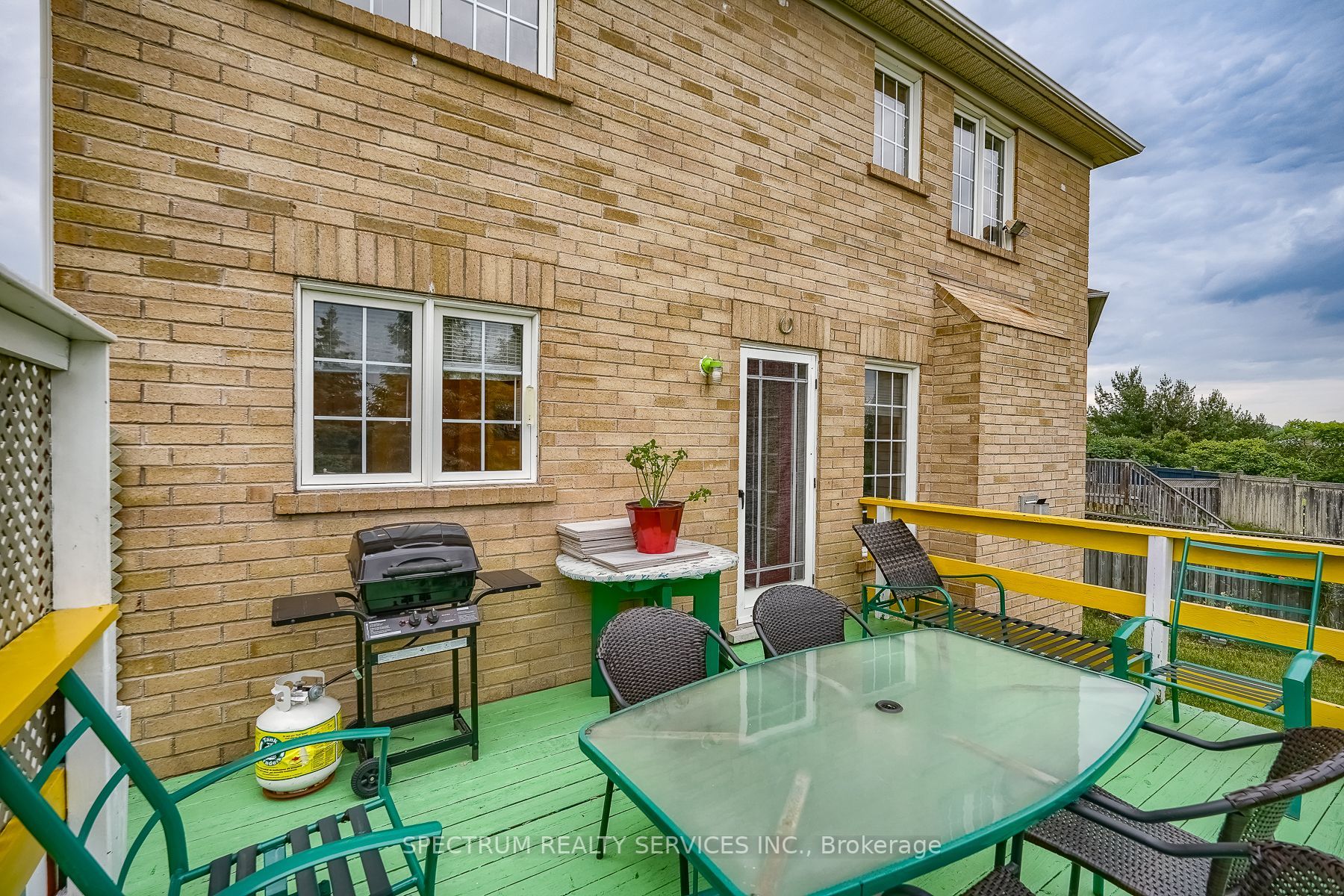 18 Sherbo Cres