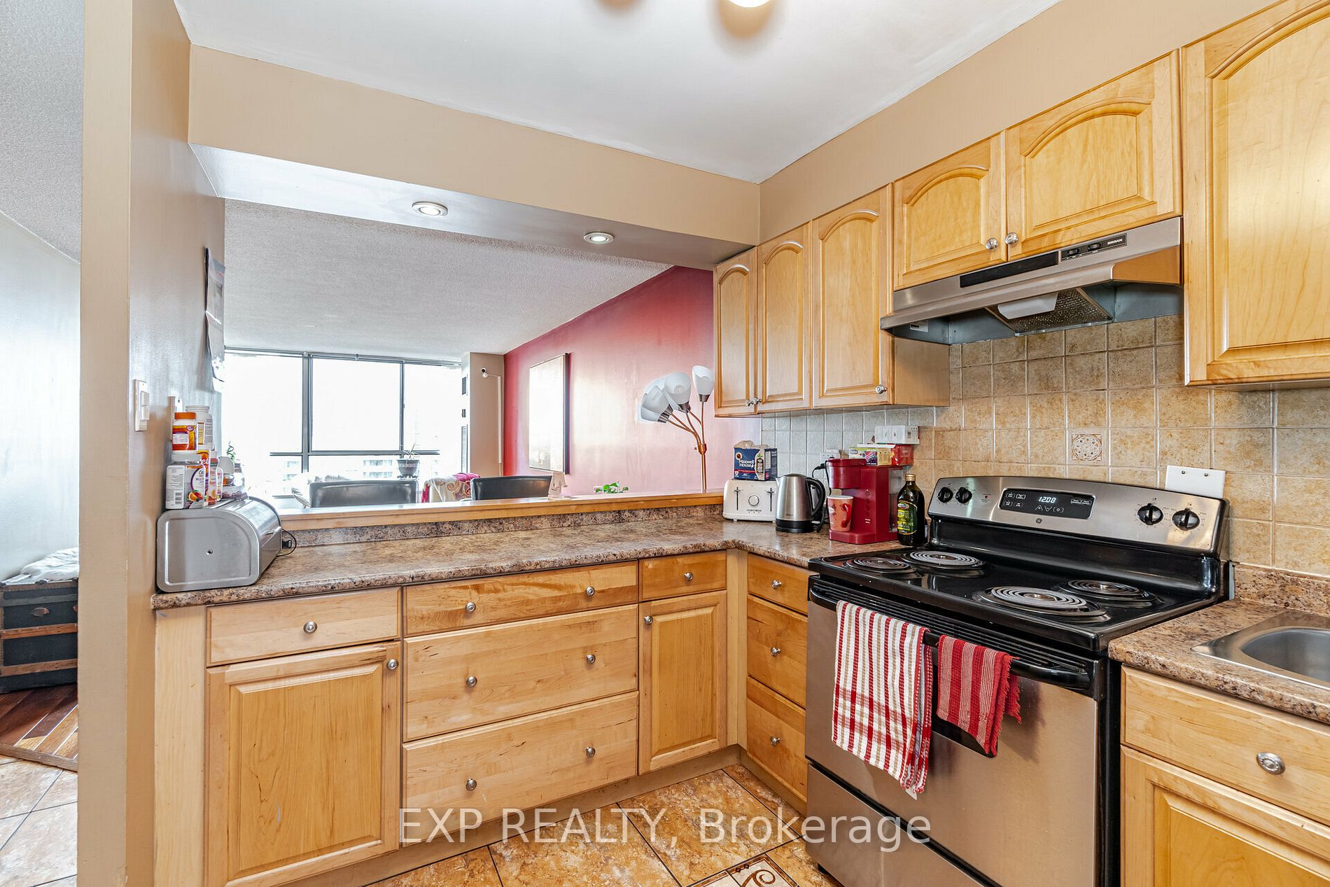 10 Martha Eaton Way, #1111