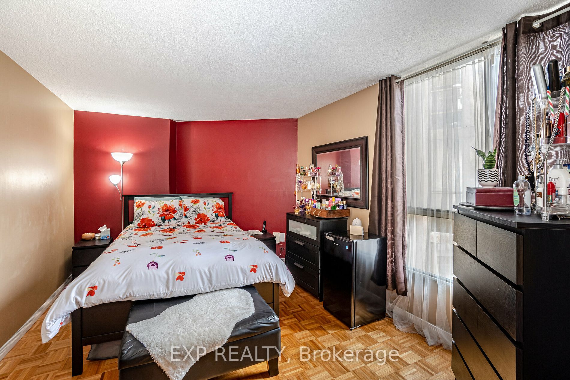 10 Martha Eaton Way, #1111