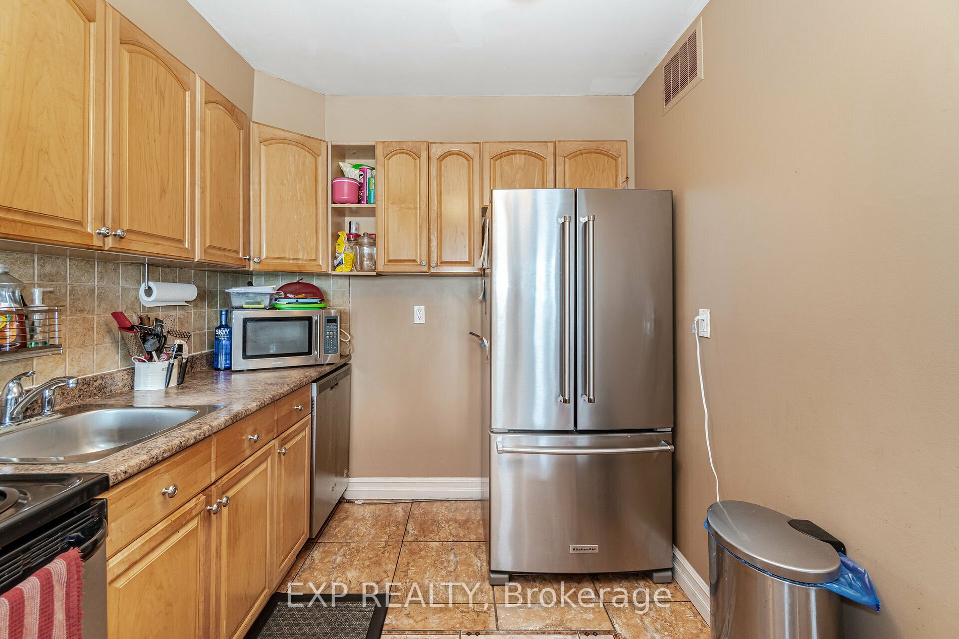 10 Martha Eaton Way, #1111