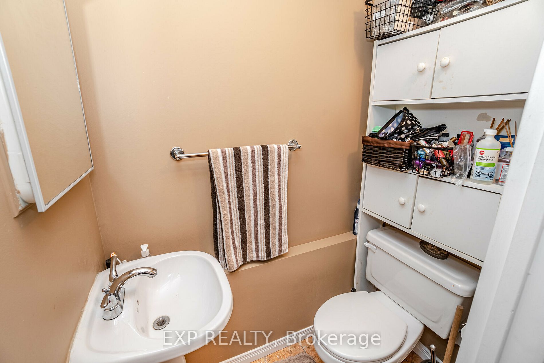 10 Martha Eaton Way, #1111