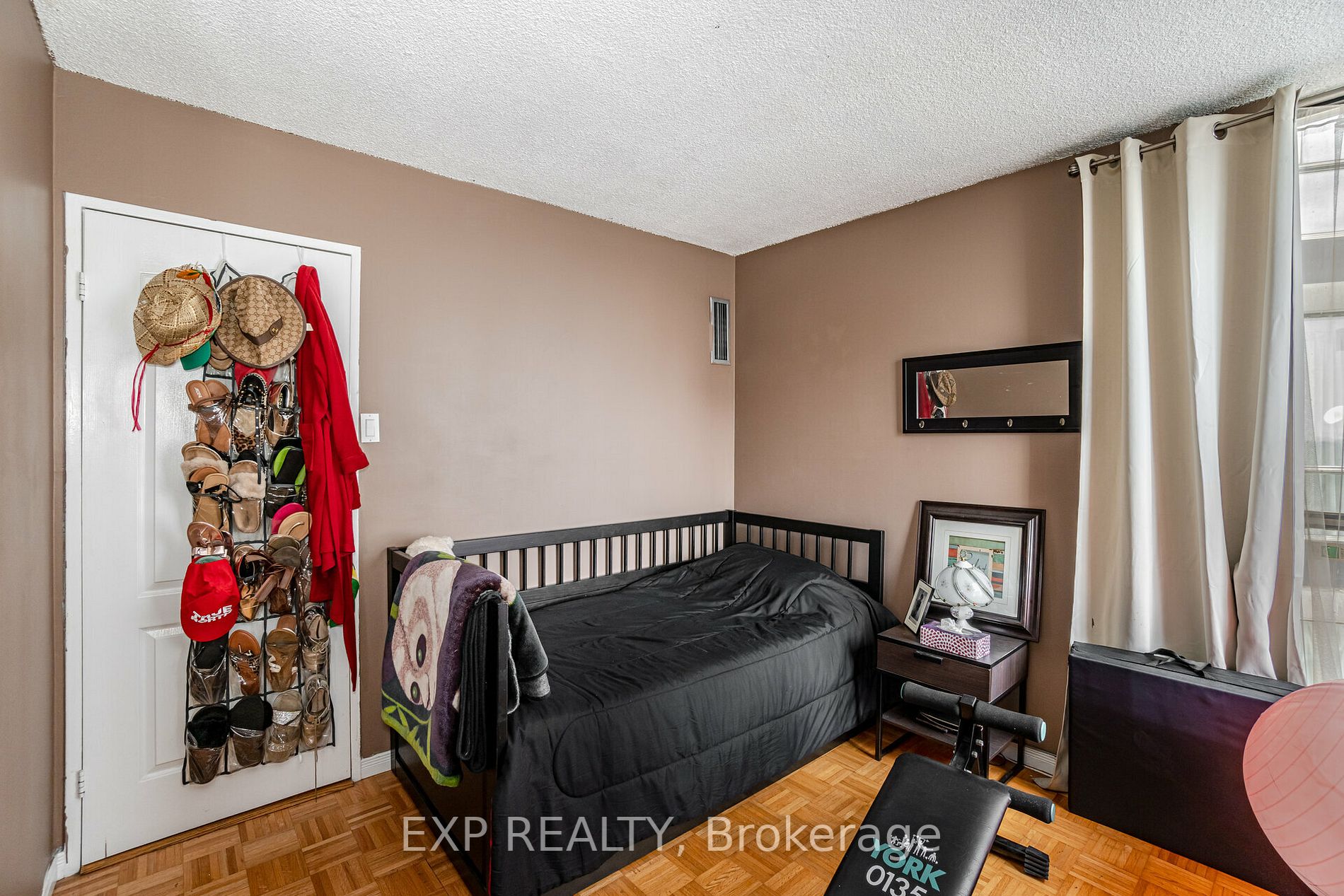 10 Martha Eaton Way, #1111