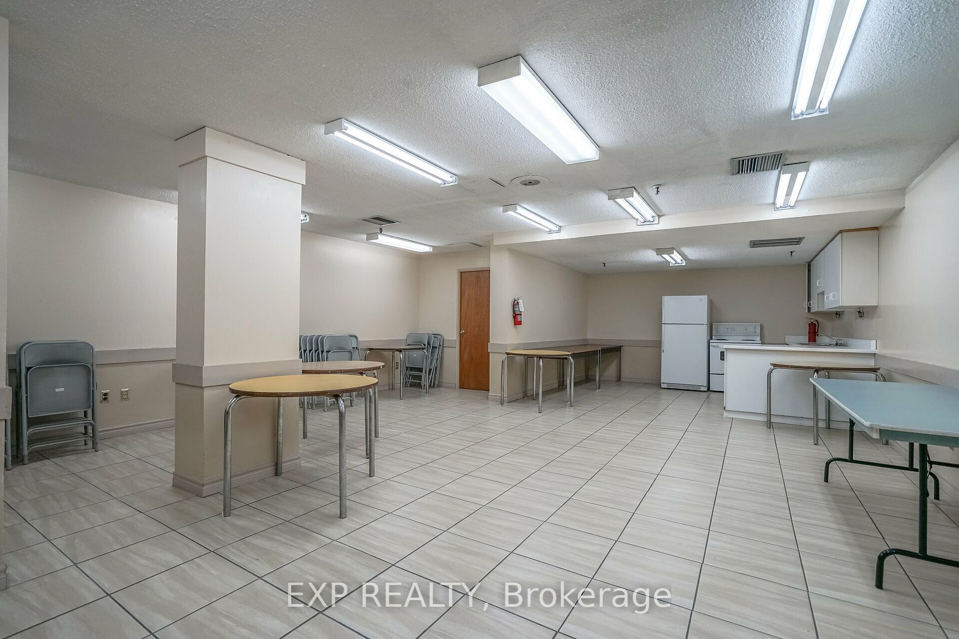 10 Martha Eaton Way, #1111