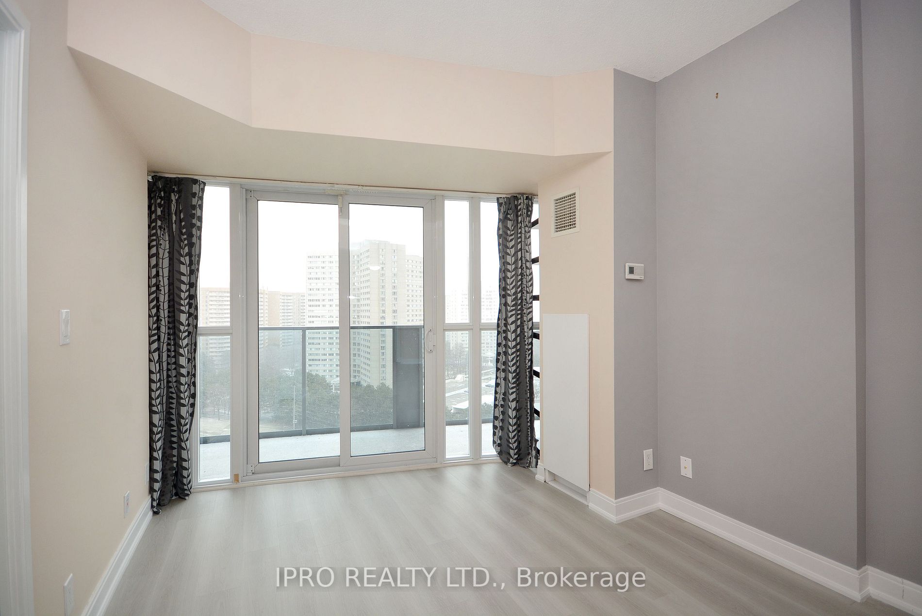 Listing W6798850 - Large Photo # 9