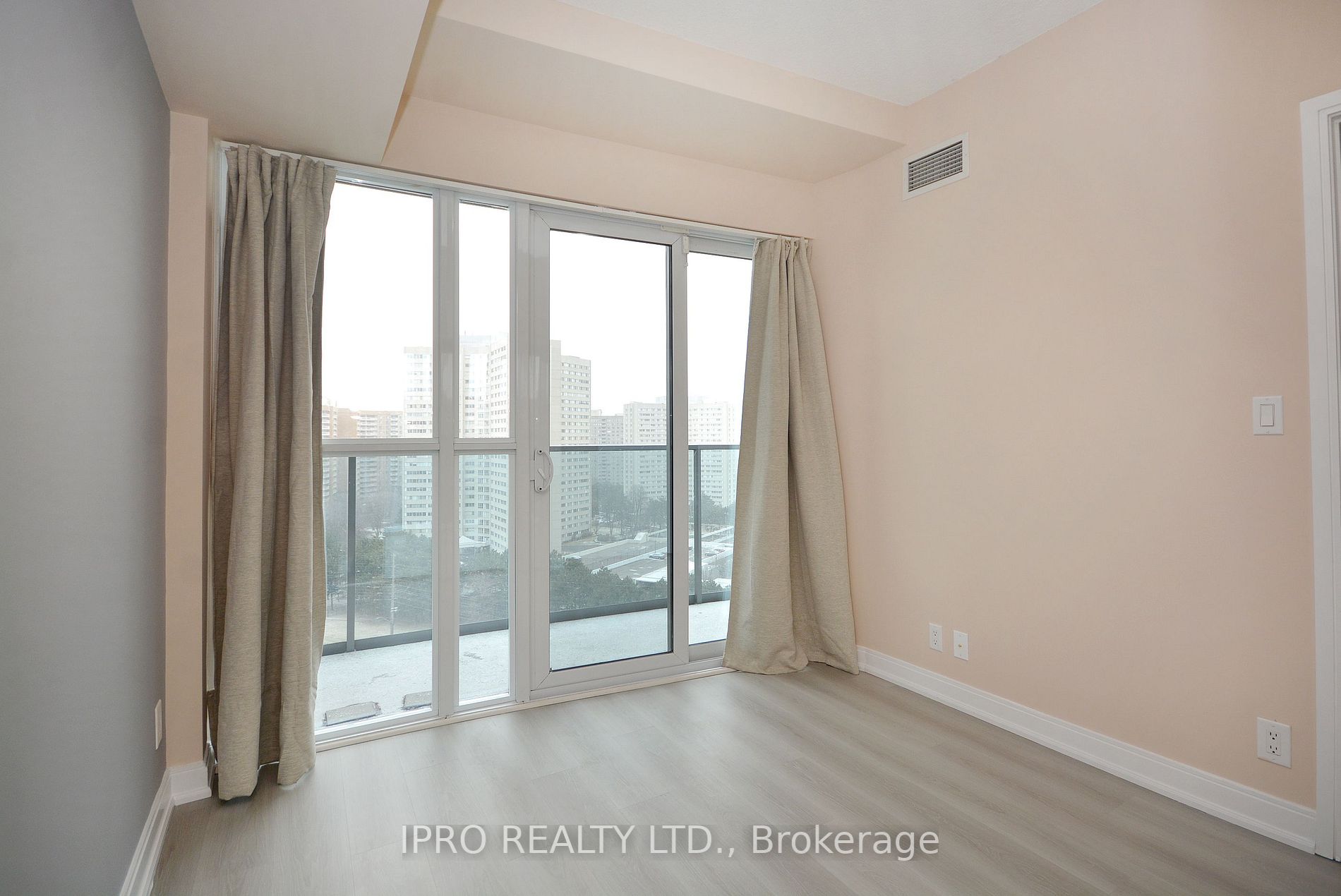 Listing W6798850 - Large Photo # 19