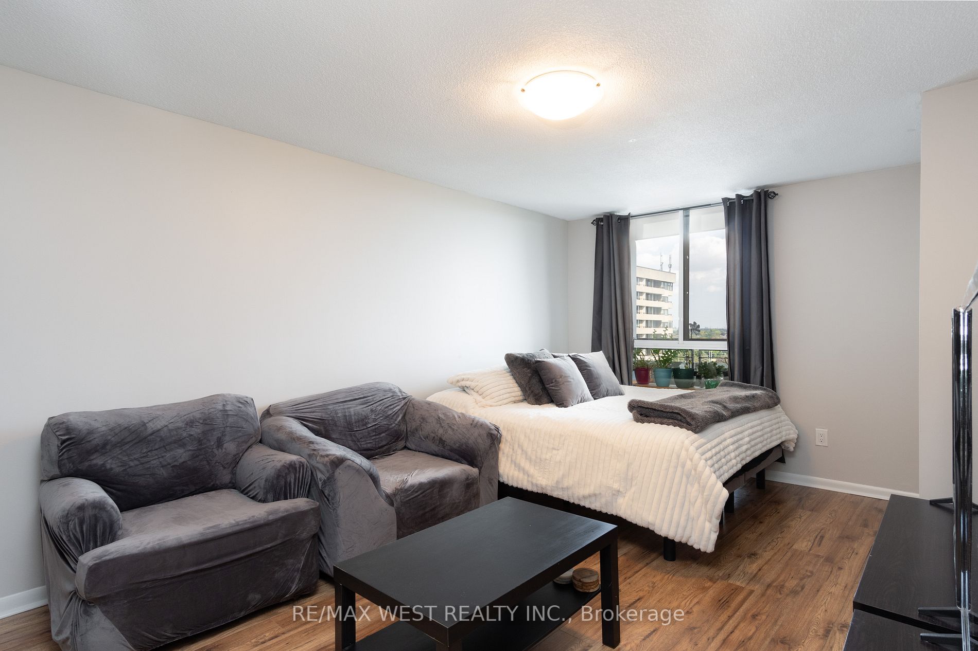 1320 Mississauga Valley Blvd, #1012