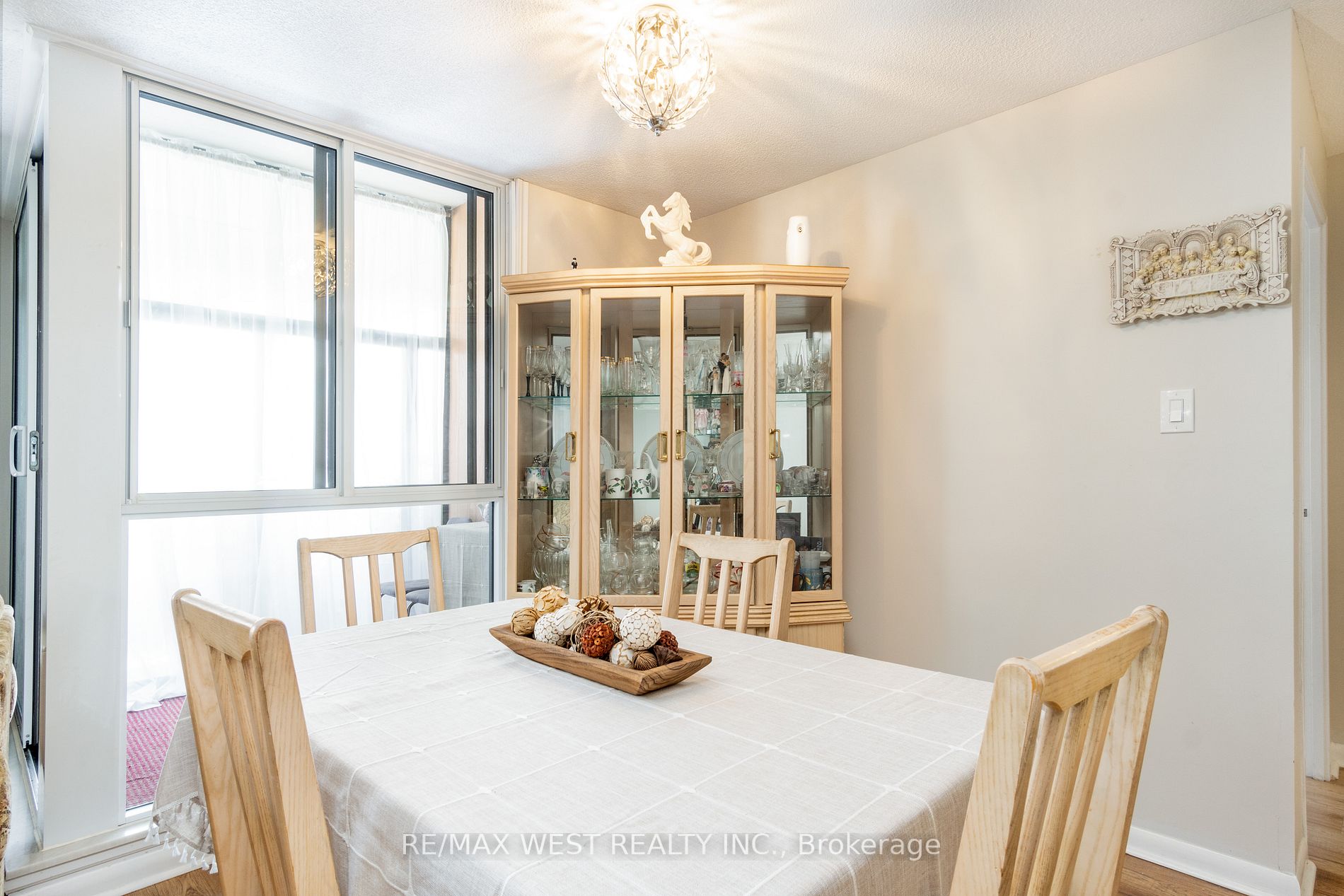 1320 Mississauga Valley Blvd, #1012