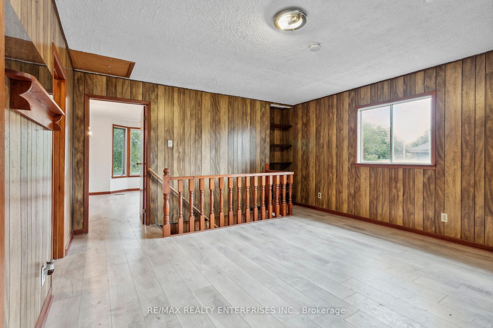 5 Lowes Ave