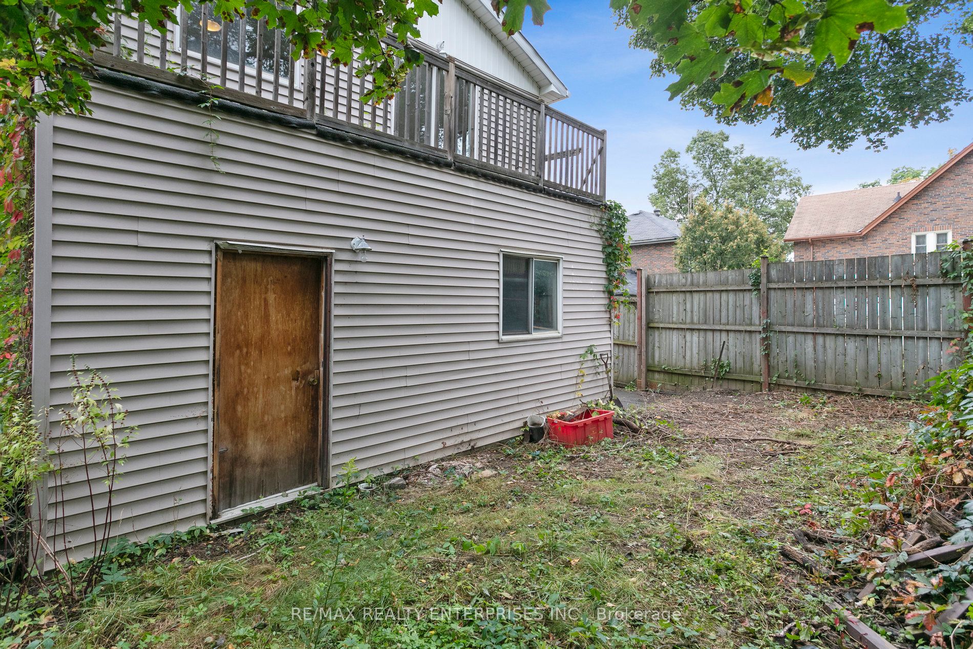5 Lowes Ave