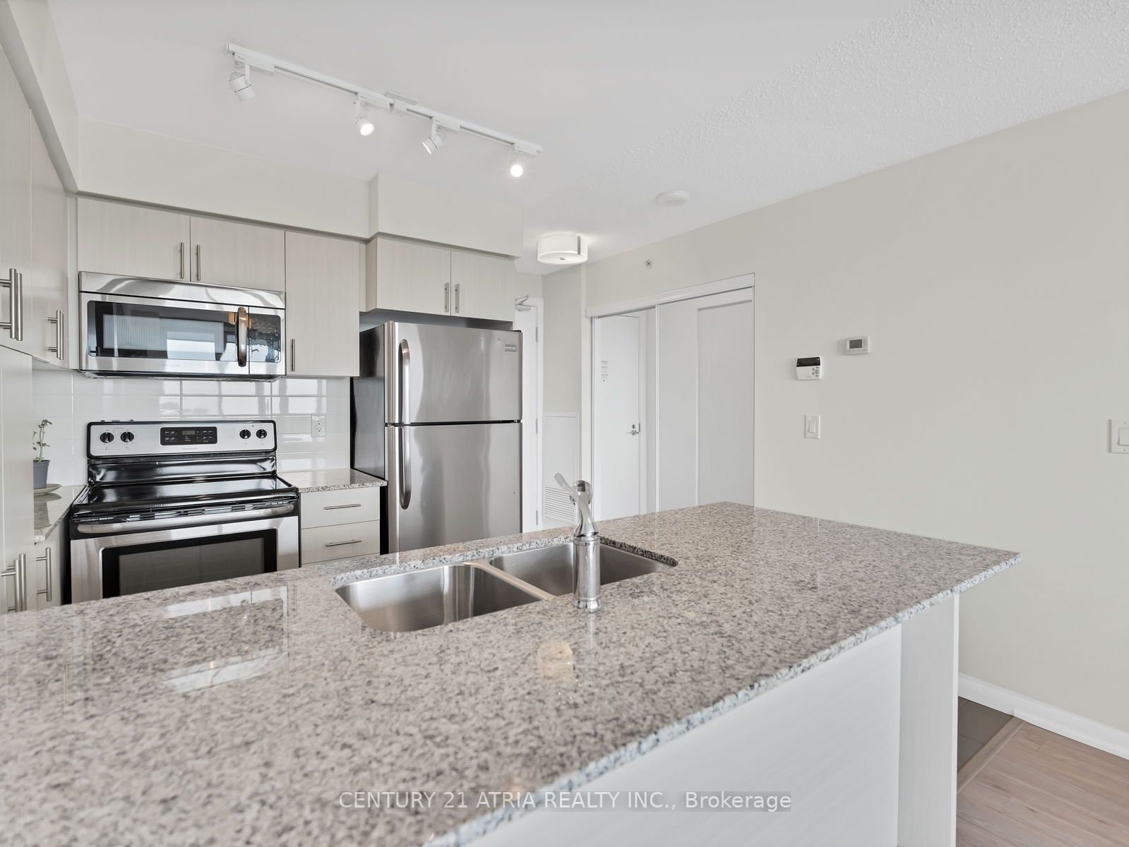 800 Lawrence Ave W, #1315
