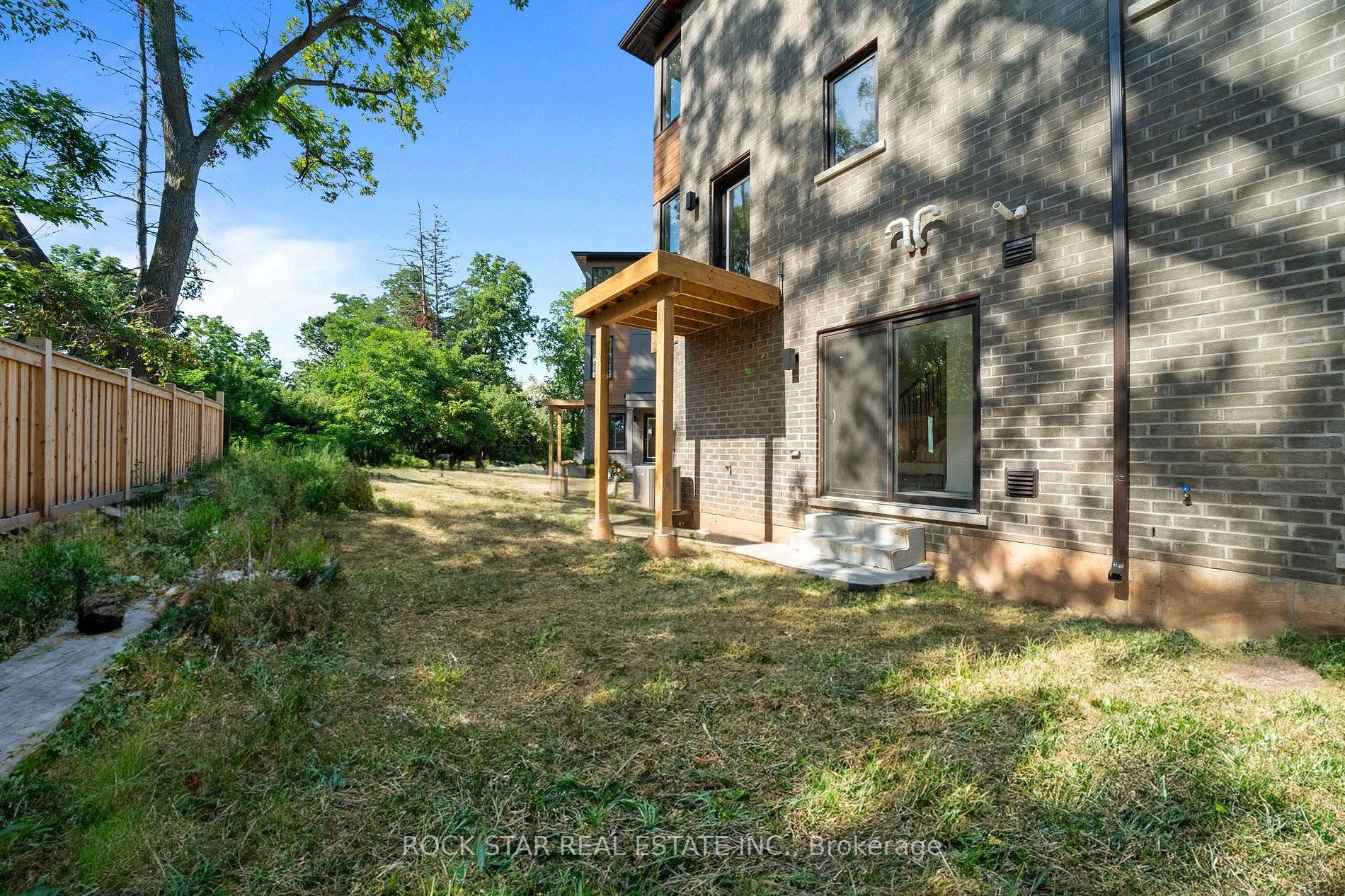 29 Briar Court
