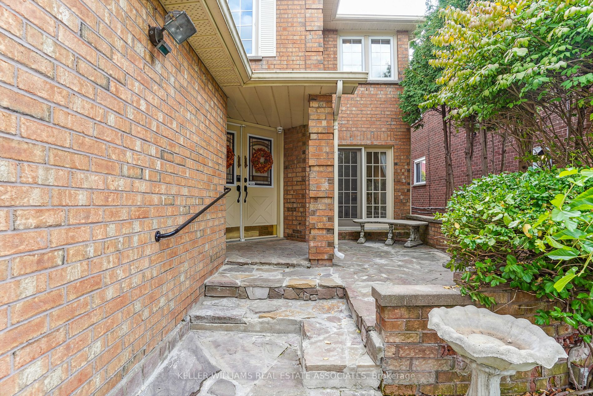 78 Richvale Drive S