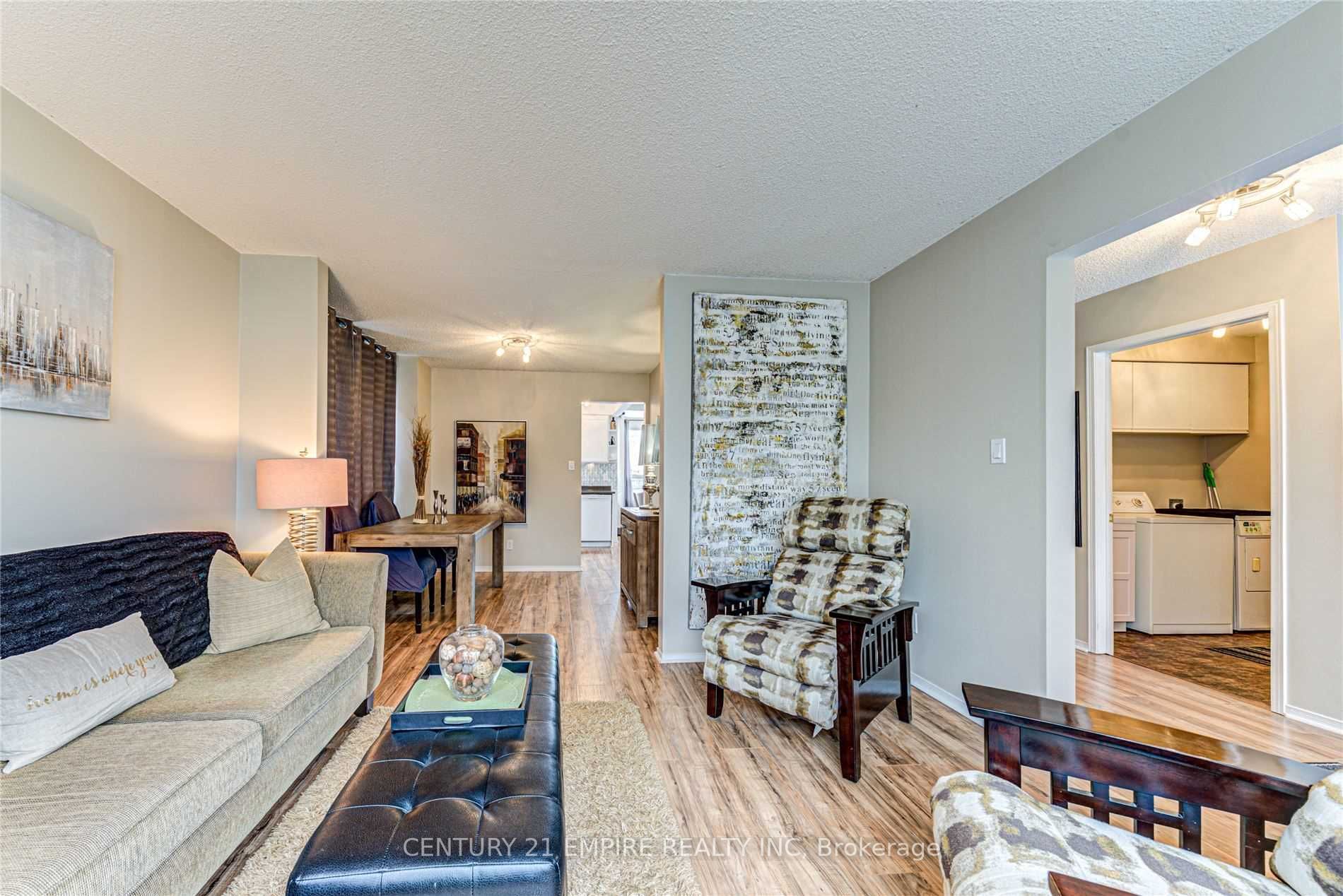 12 Fieldgate Drive