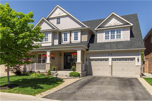737 Boughton Cres, Milton