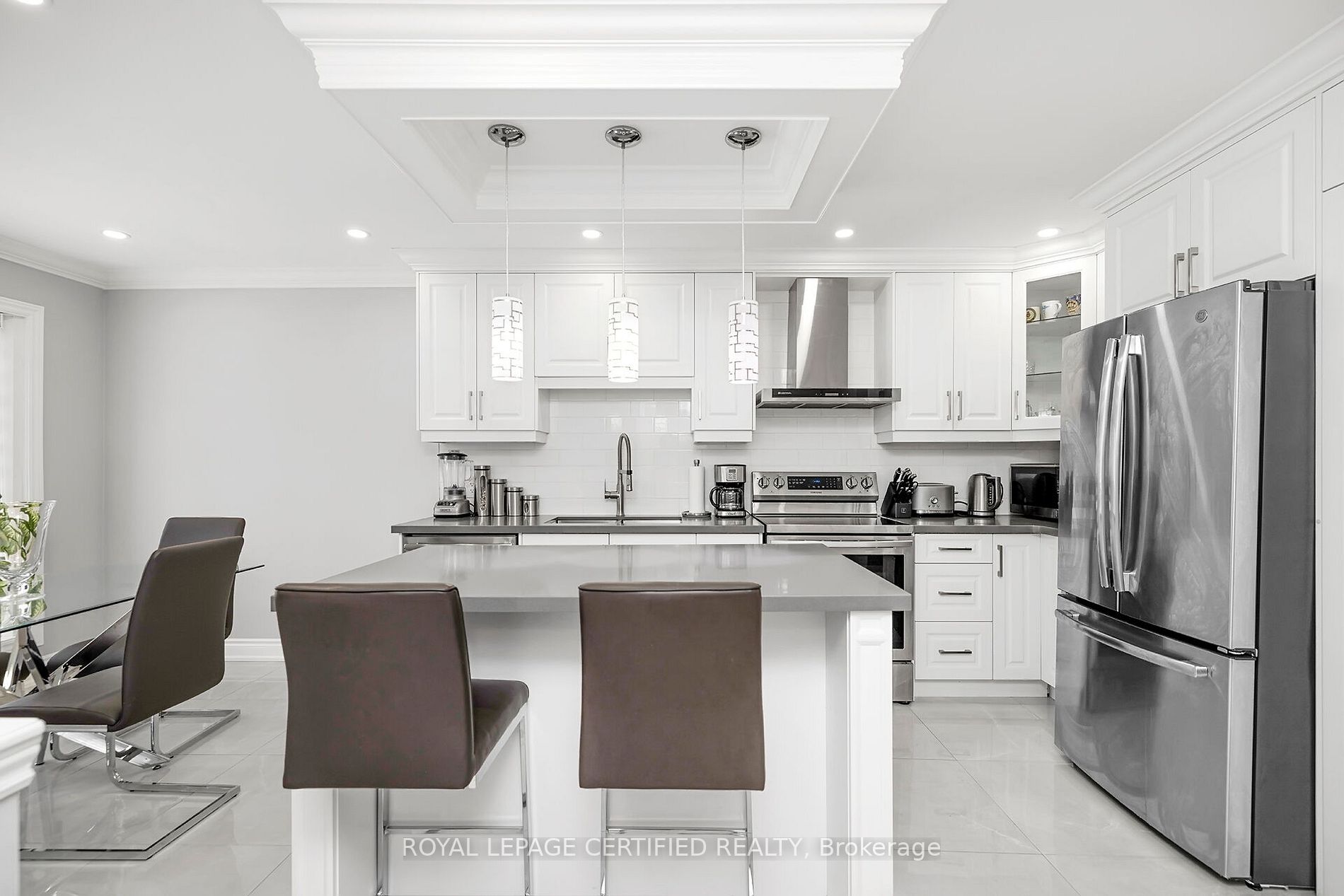 6A Carter Dr