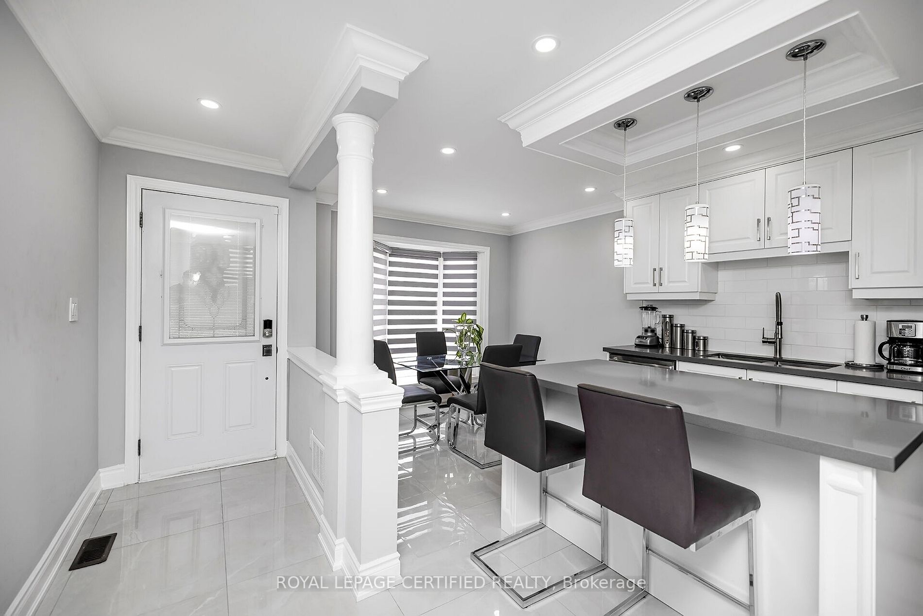 6A Carter Dr