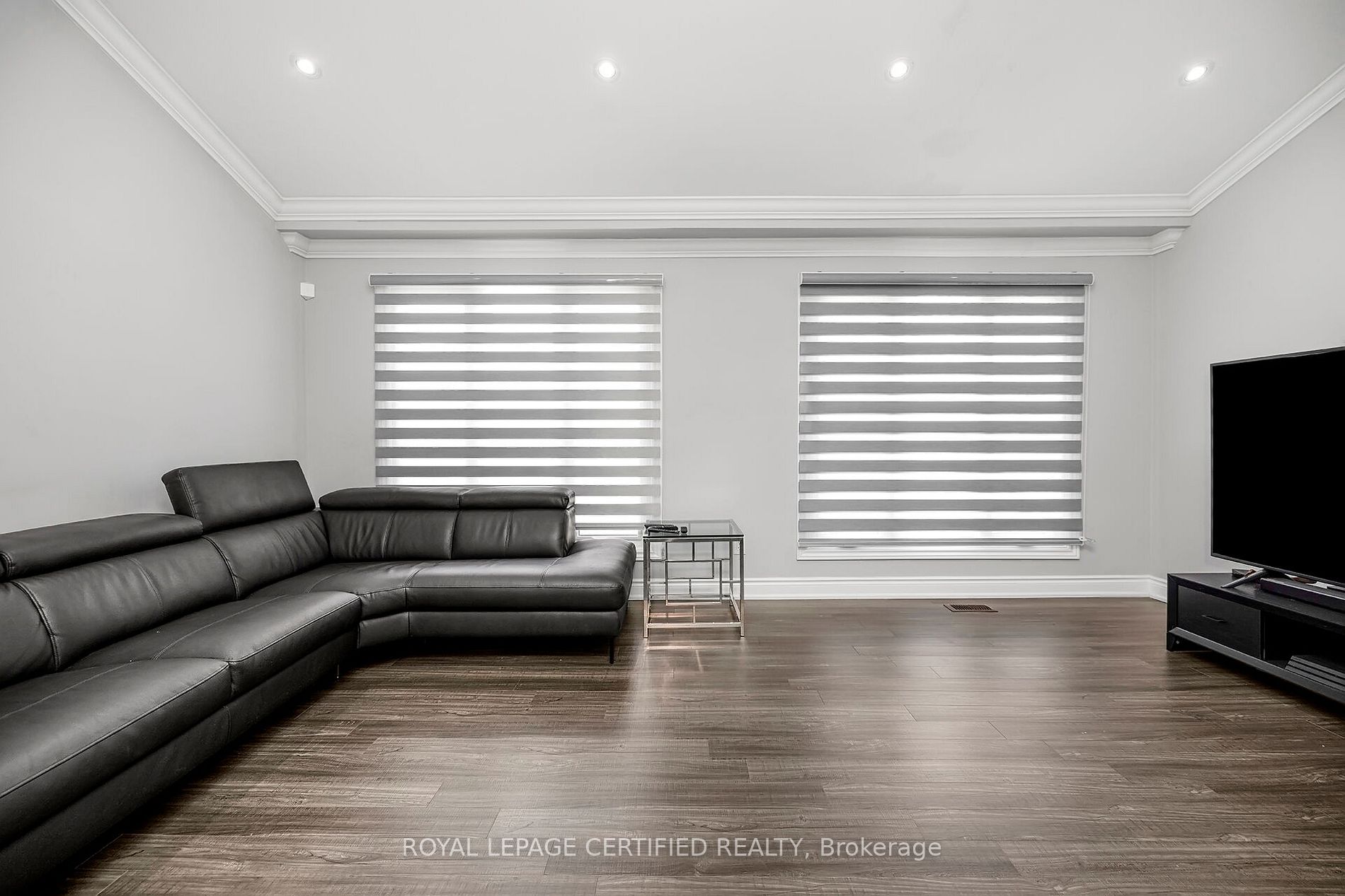 6A Carter Dr