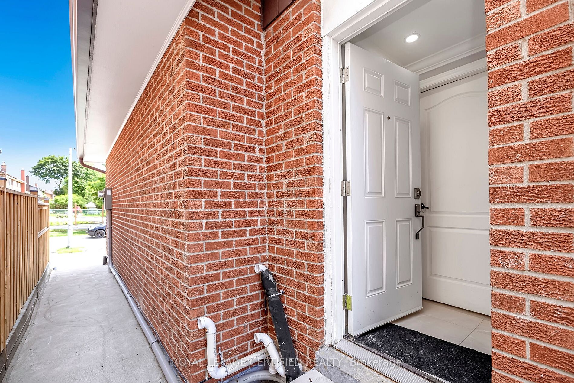 6A Carter Dr