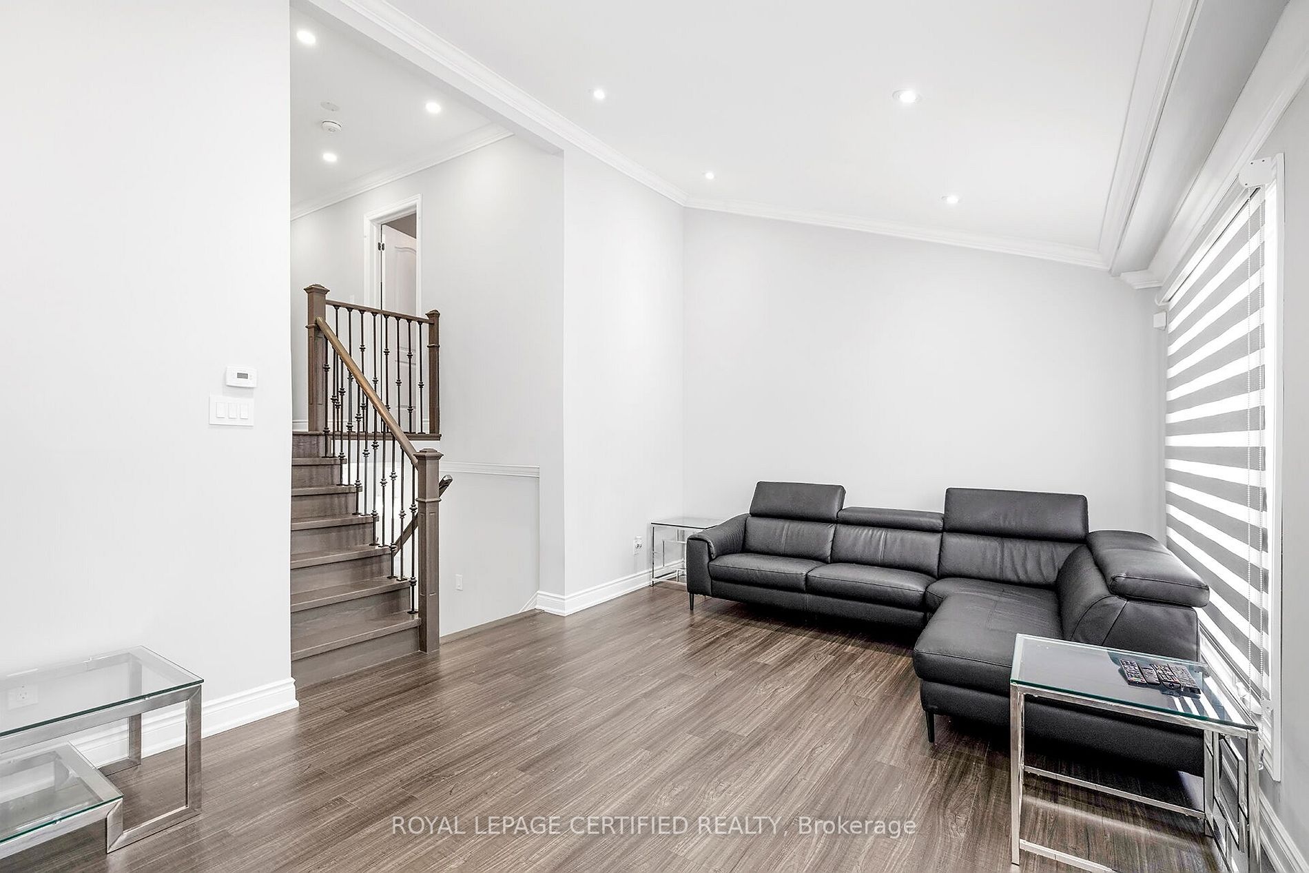 6A Carter Dr