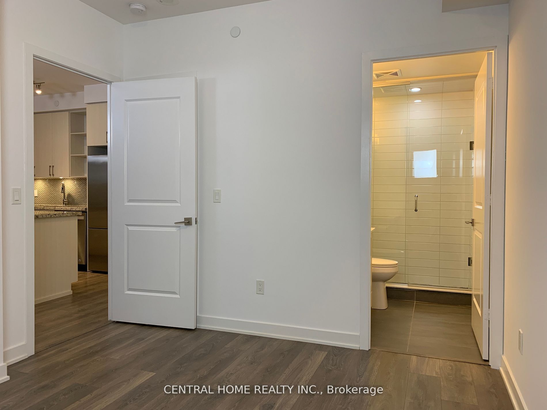 4655 Glen Erin Dr, #1808.