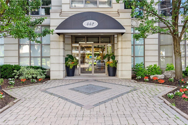 442 Maple Ave, Burlington