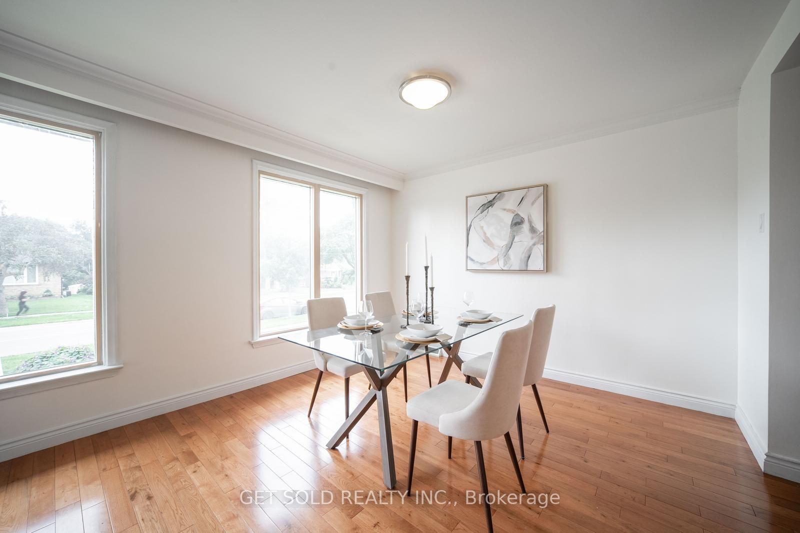 Listing W6800186 - Large Photo # 3