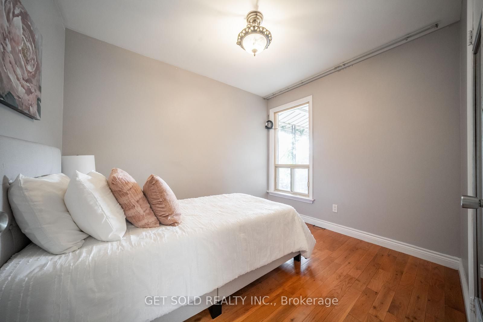 Listing W6800186 - Large Photo # 15