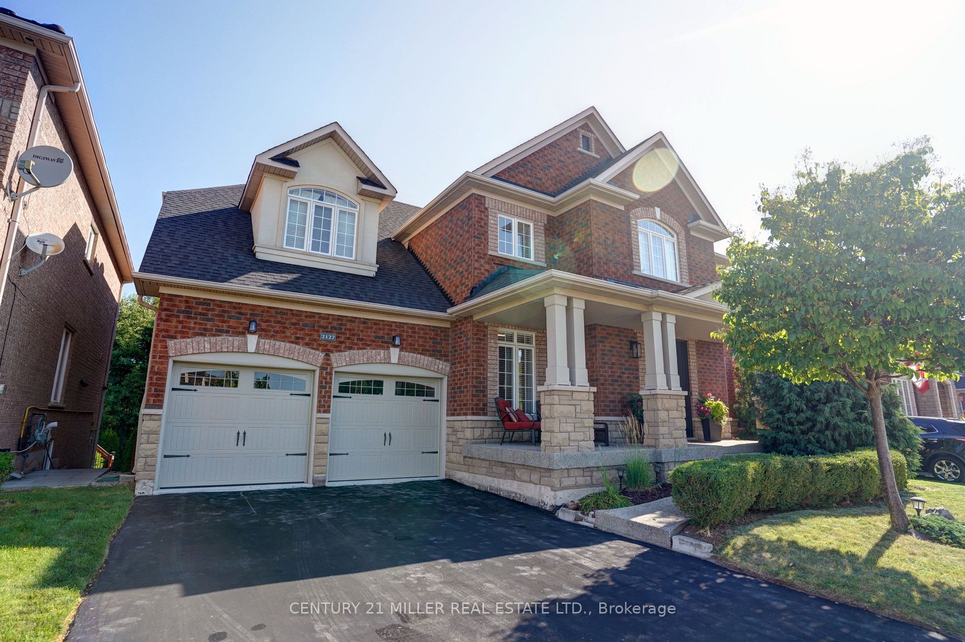 2127 Jardine Cres