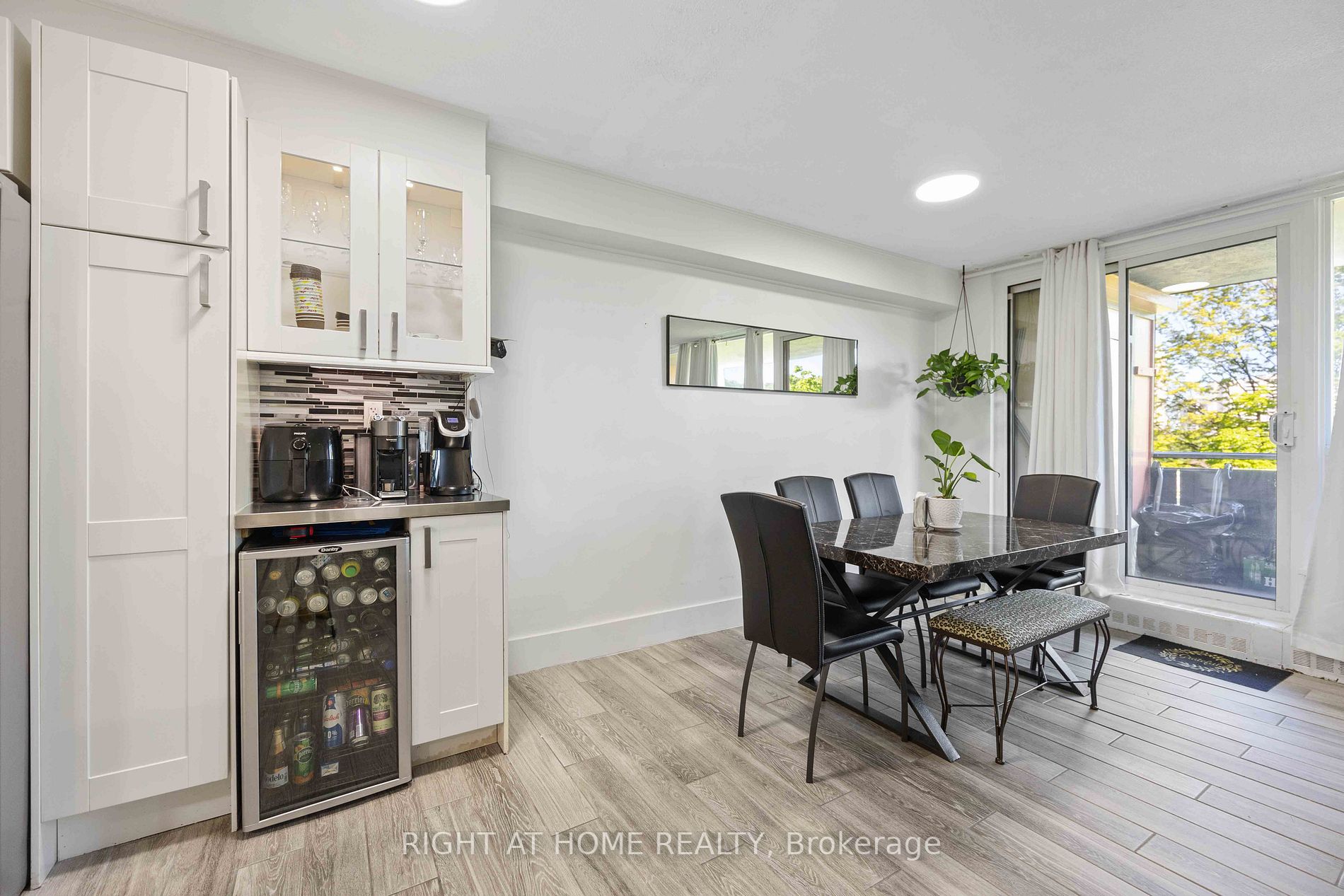 15 London Green Crt, #509
