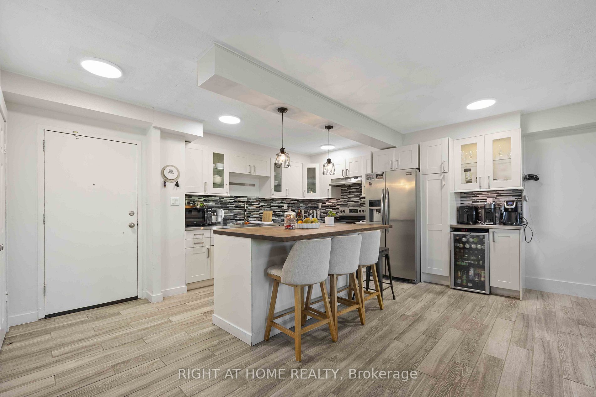 15 London Green Crt, #509