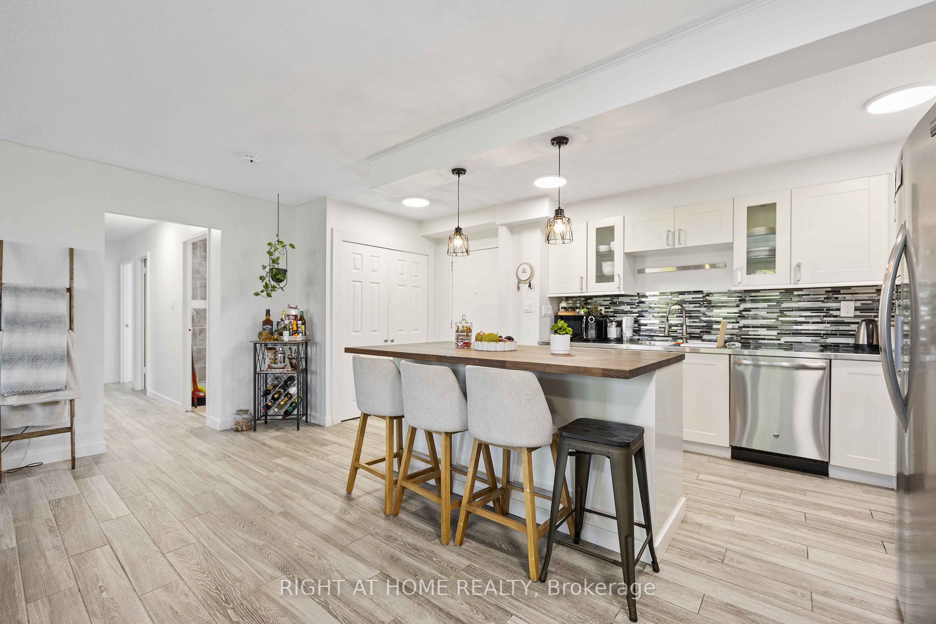 15 London Green Crt, #509