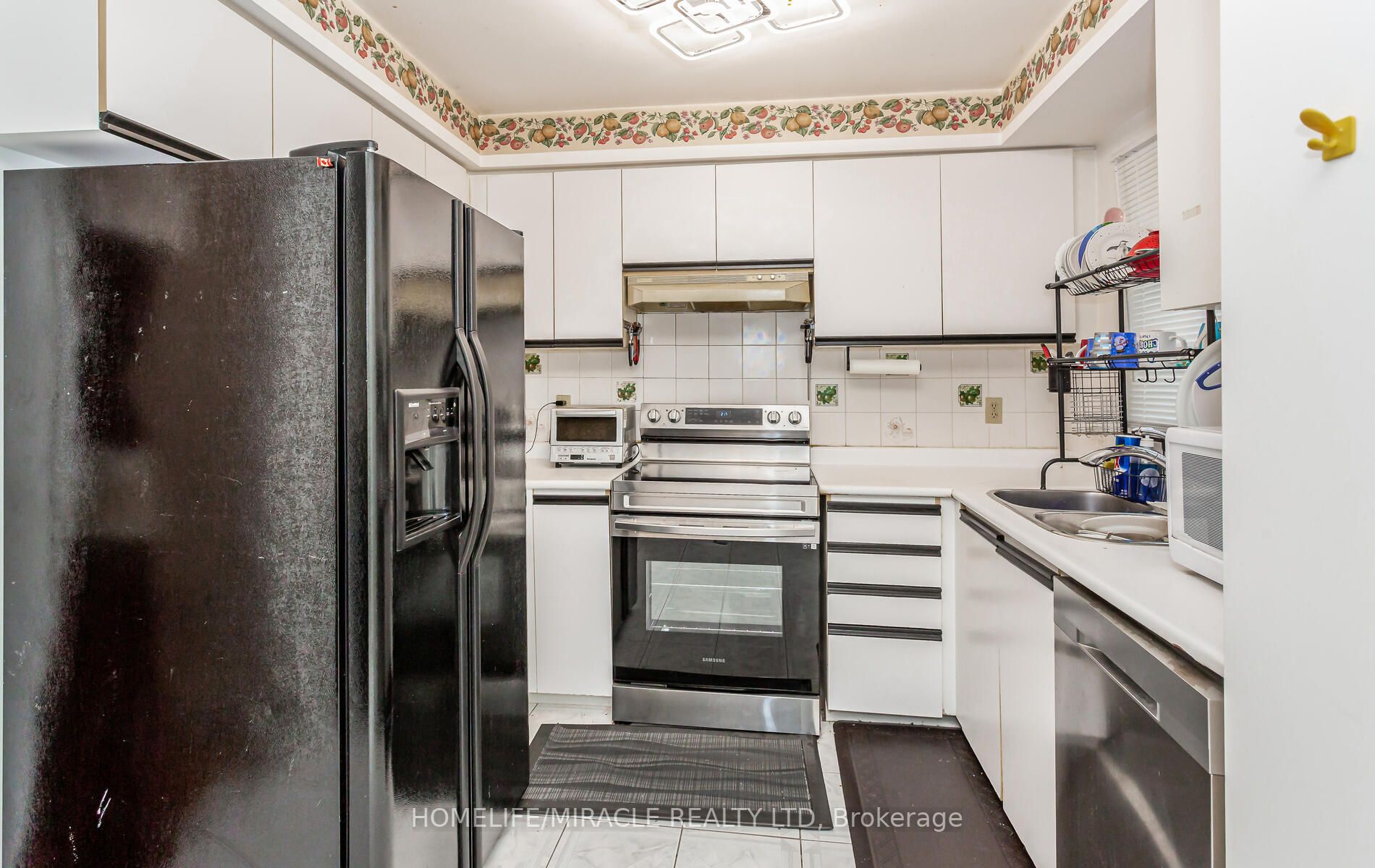59 Cranberry Cres