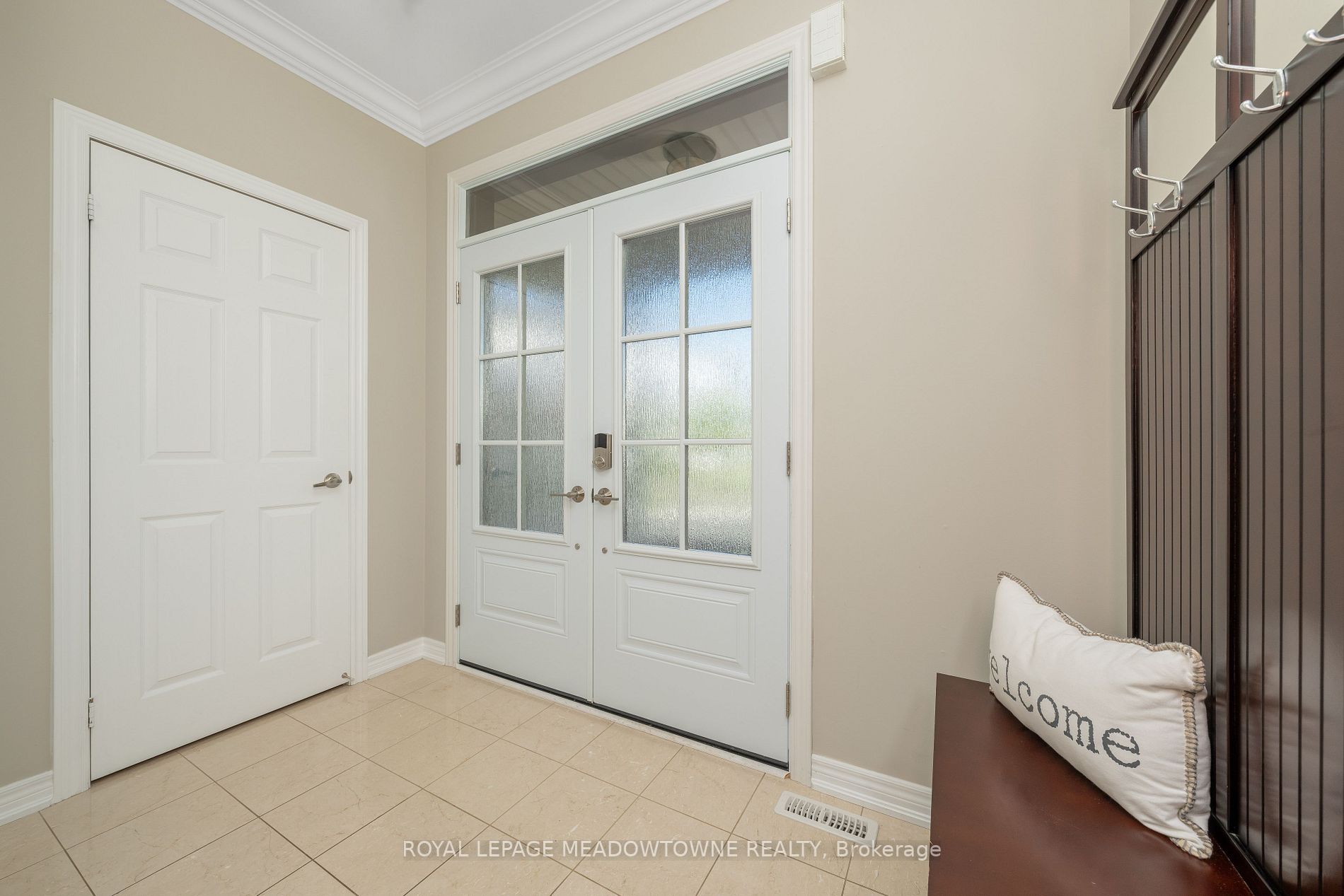 36 Logan Crt