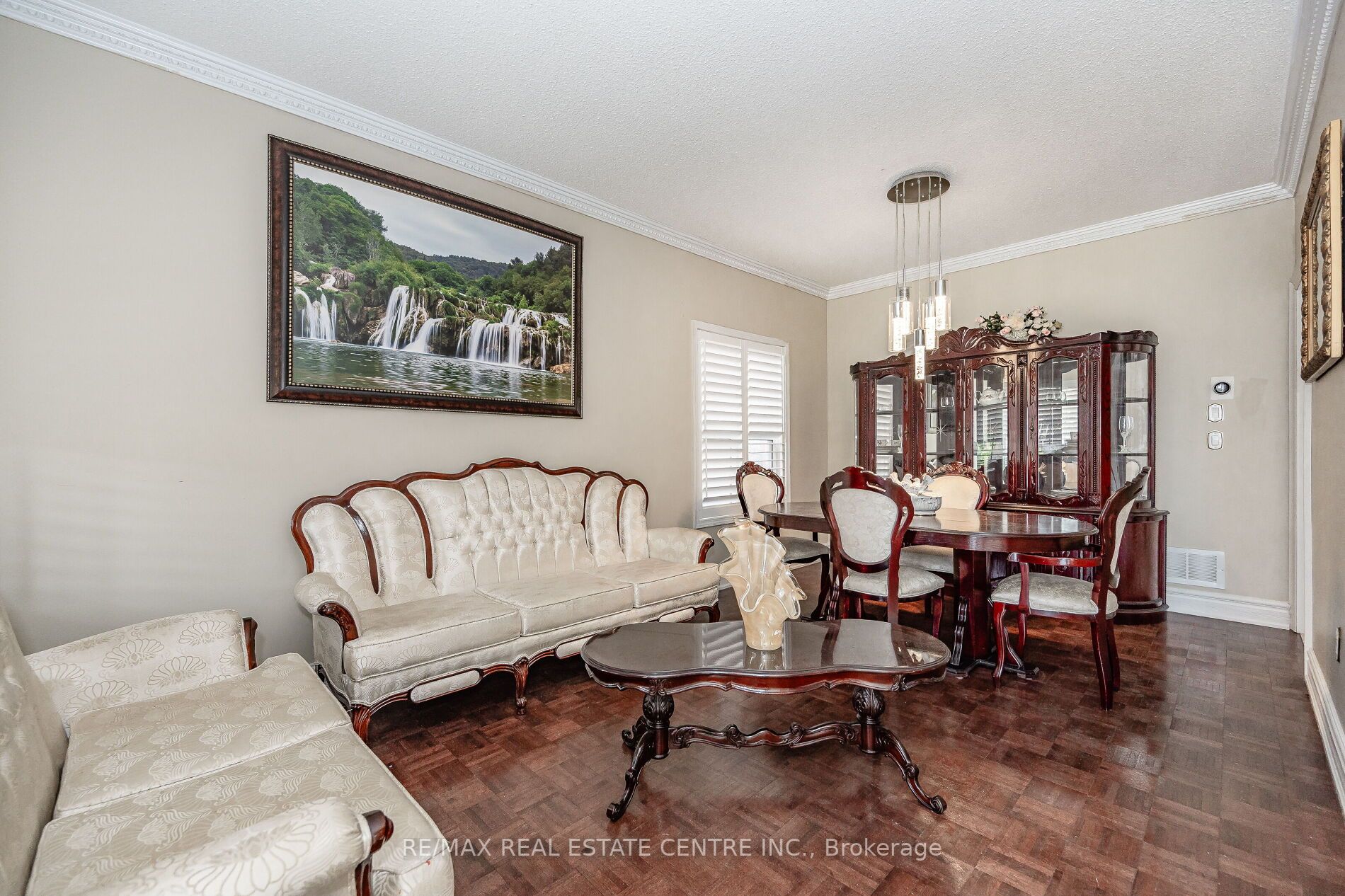 34 Dovergreen Dr