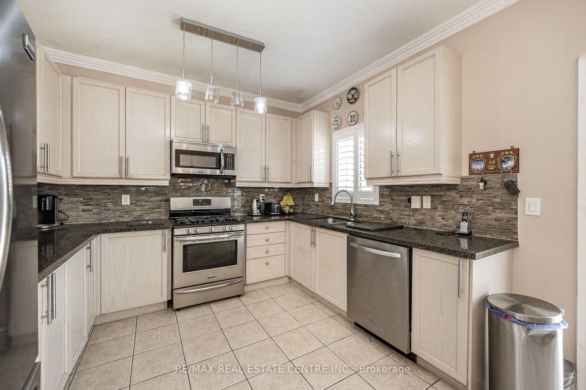 34 Dovergreen Dr