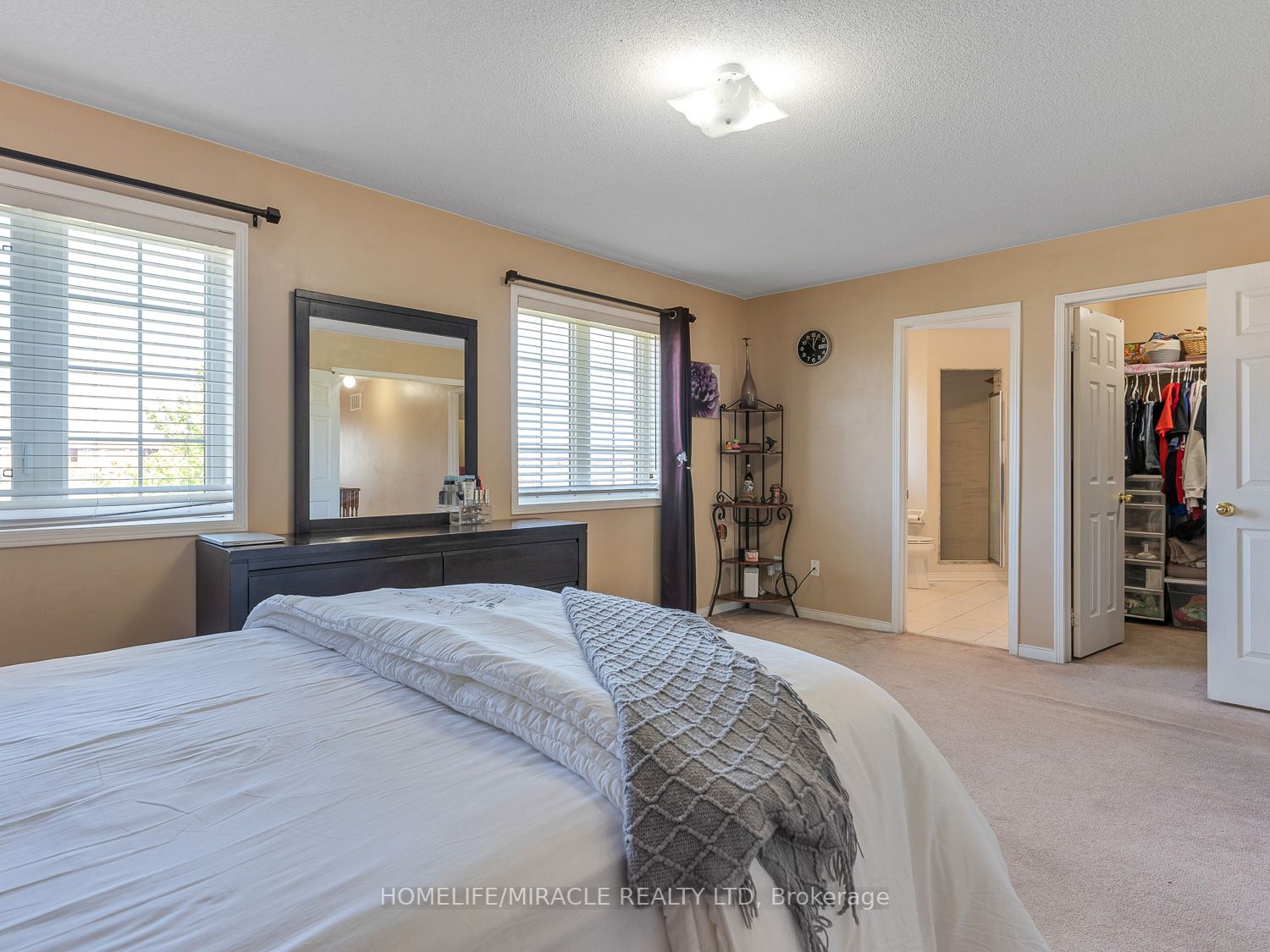 22 Owens Rd