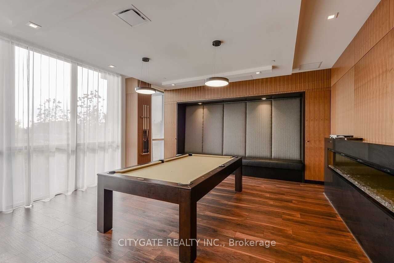 17 Zorra St, #1607