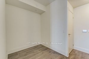 17 Zorra St, #1607