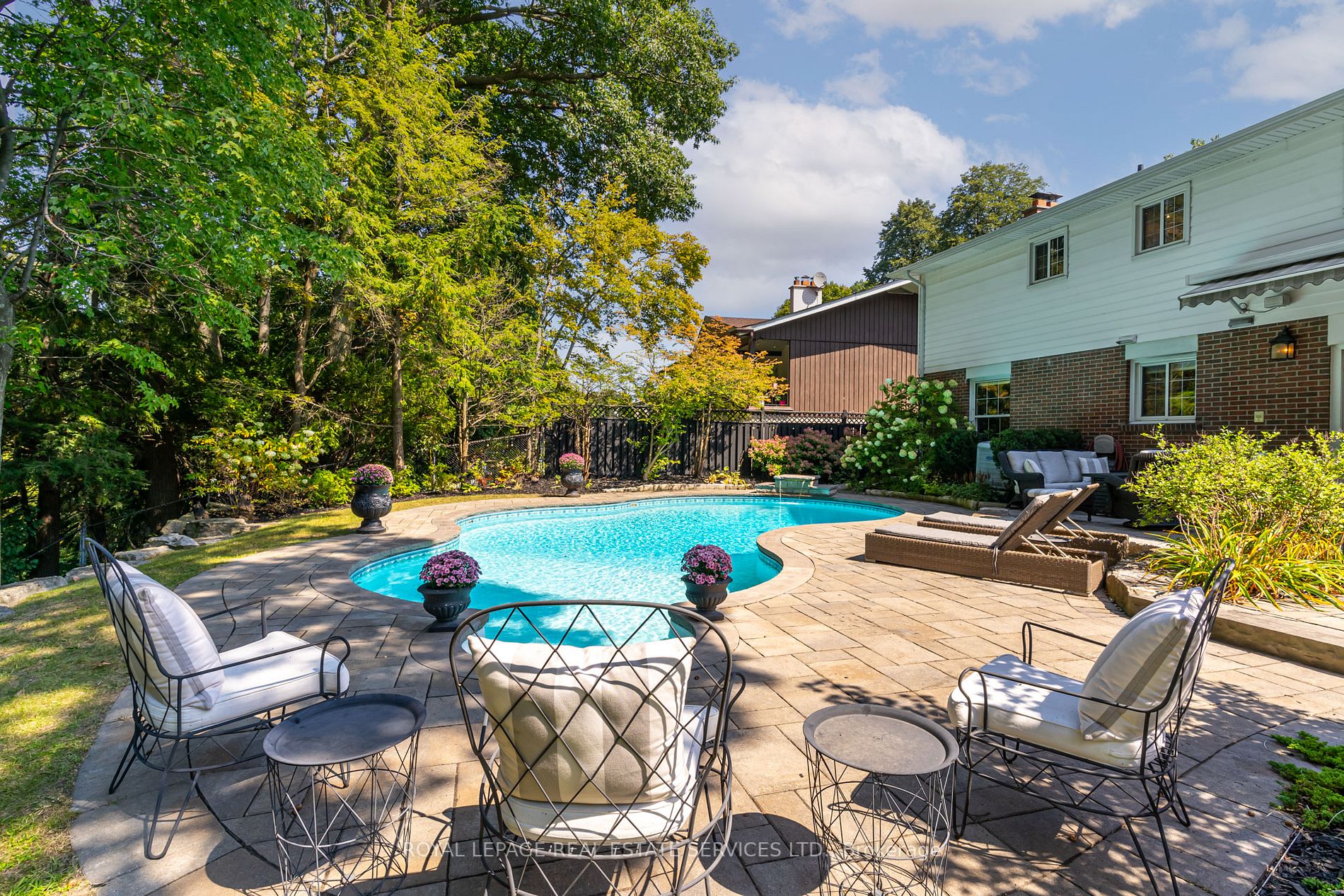 1123 Fair Birch Dr