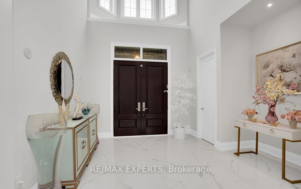 203 Amos Dr