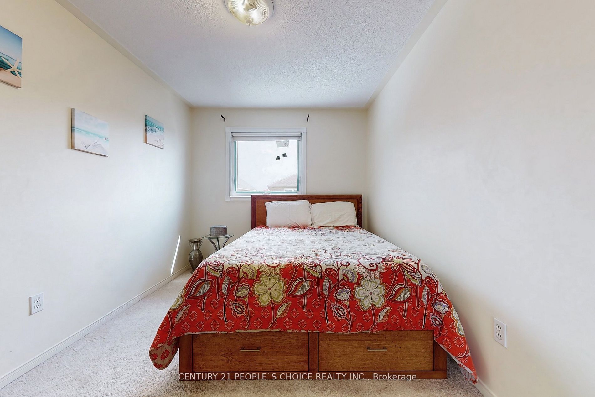 880 Delgado Dr