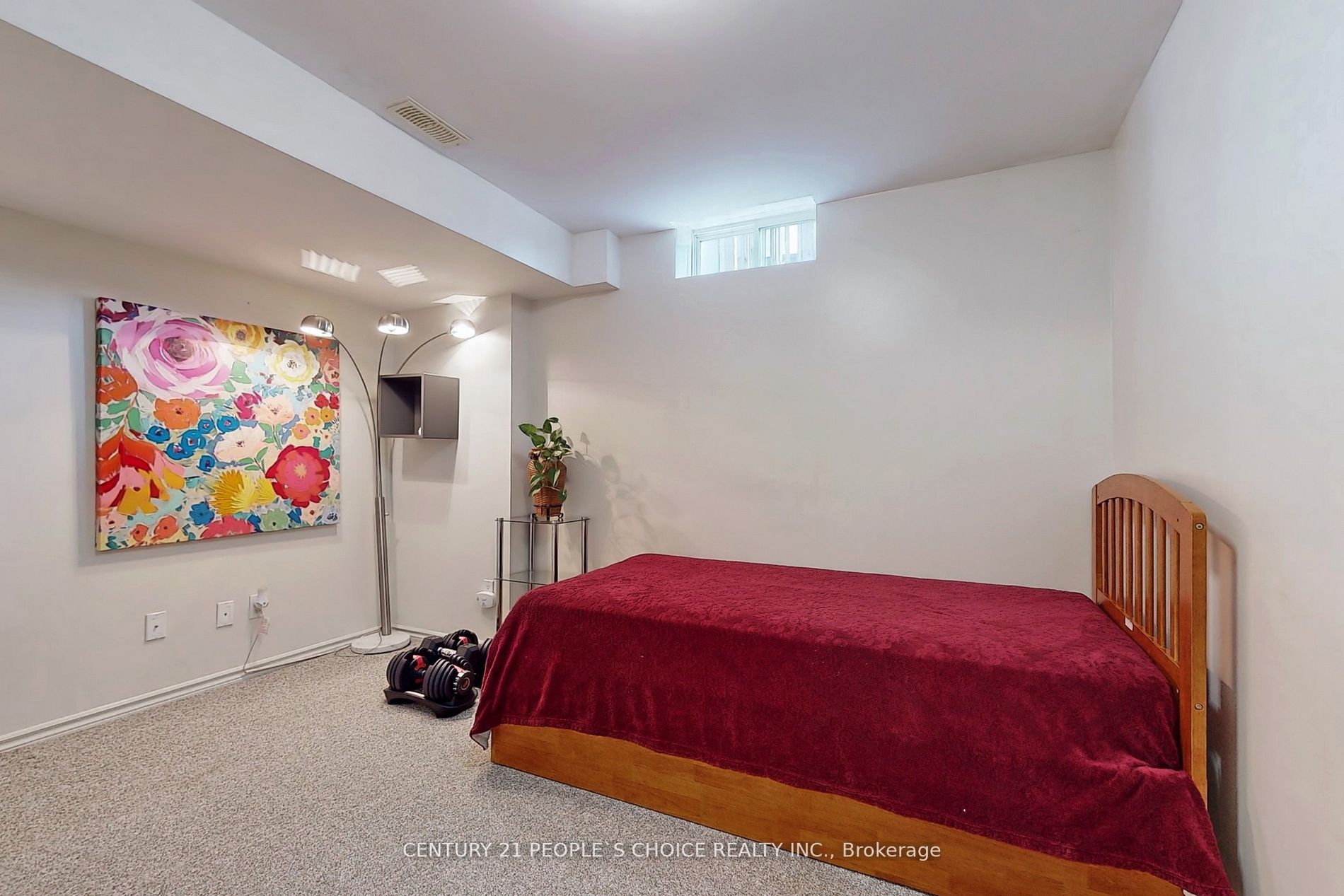 880 Delgado Dr