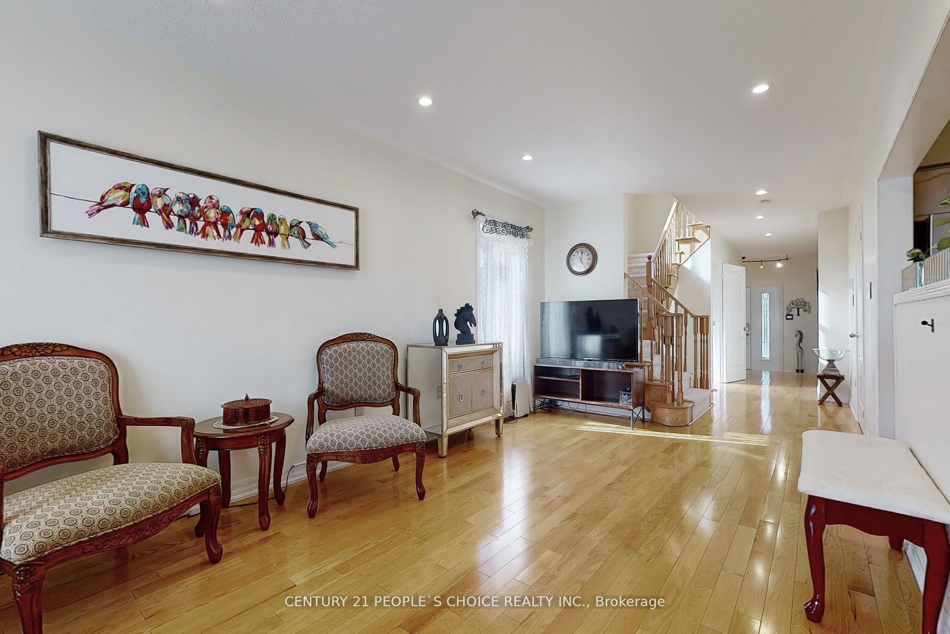 880 Delgado Dr