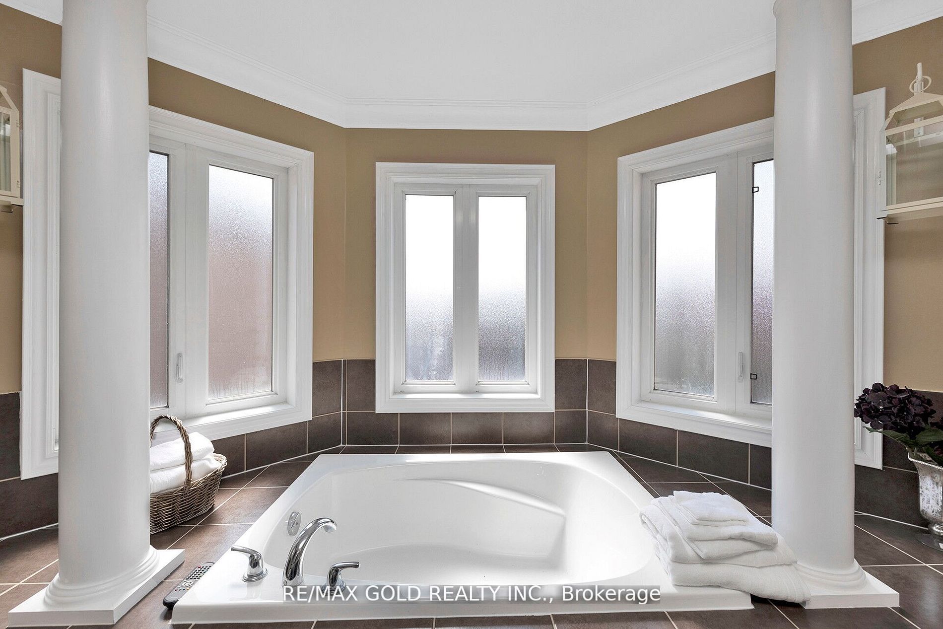 Listing W6800846 - Large Photo # 29