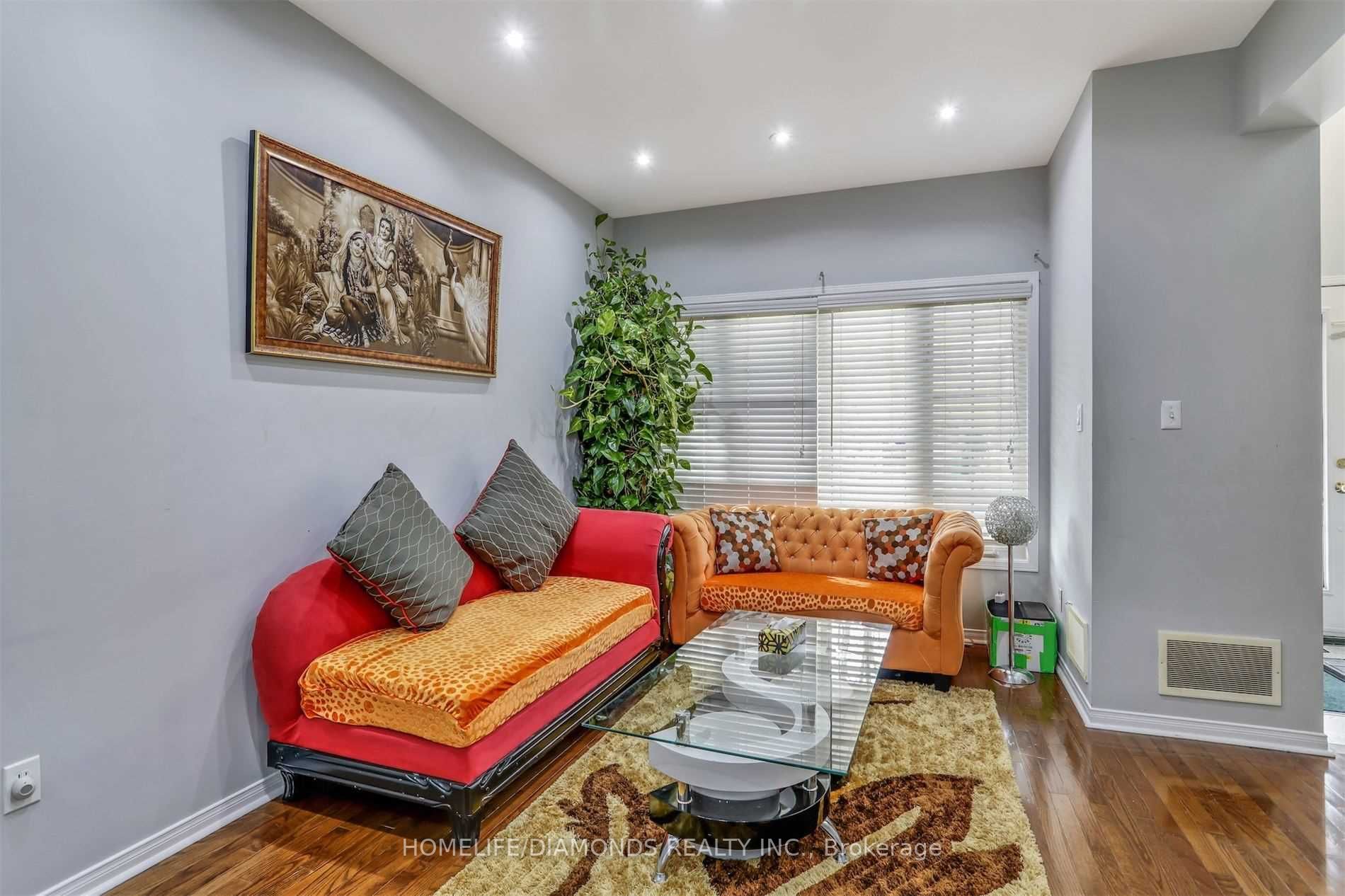 5 Conklin Dr