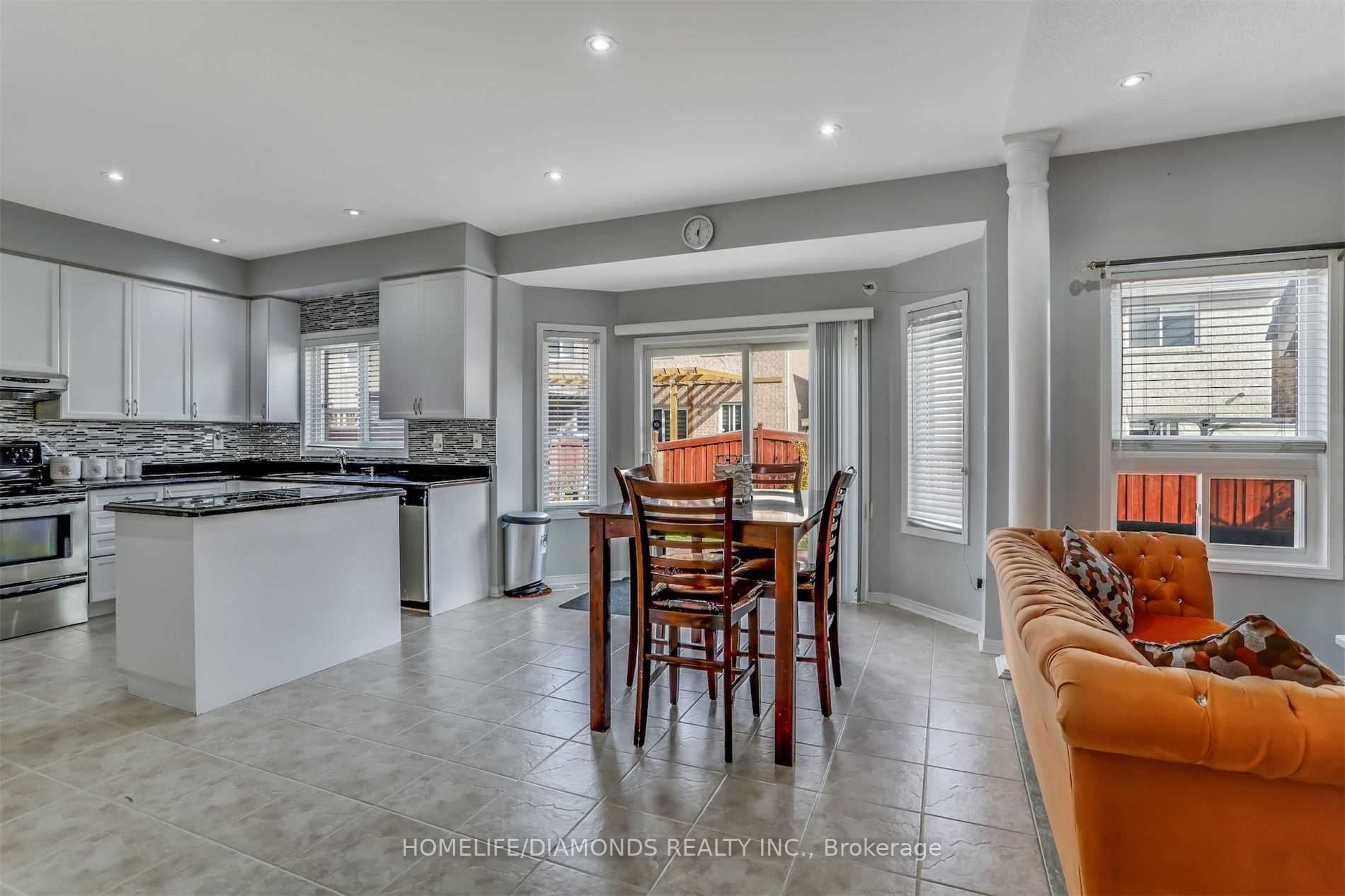 5 Conklin Dr