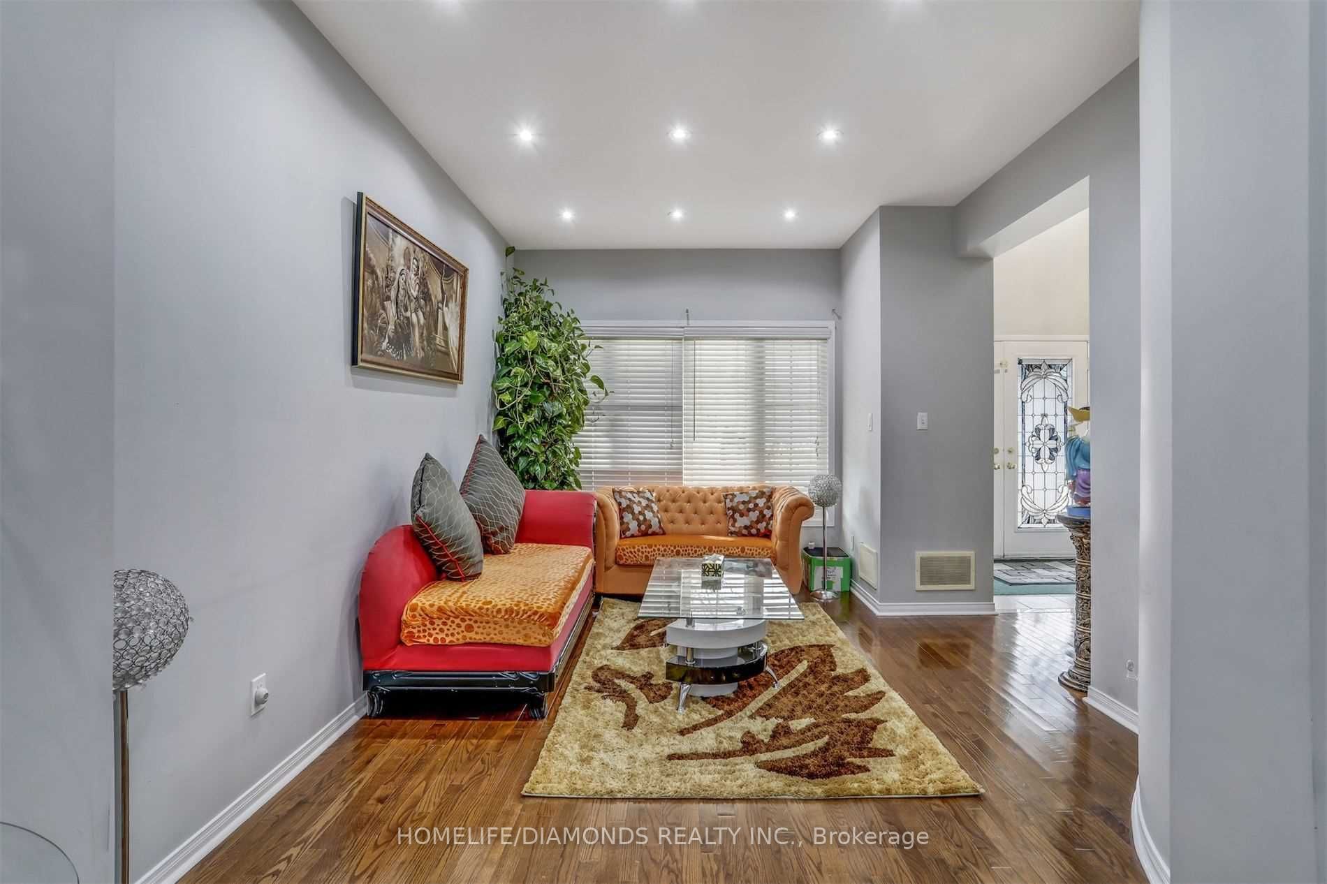 5 Conklin Dr