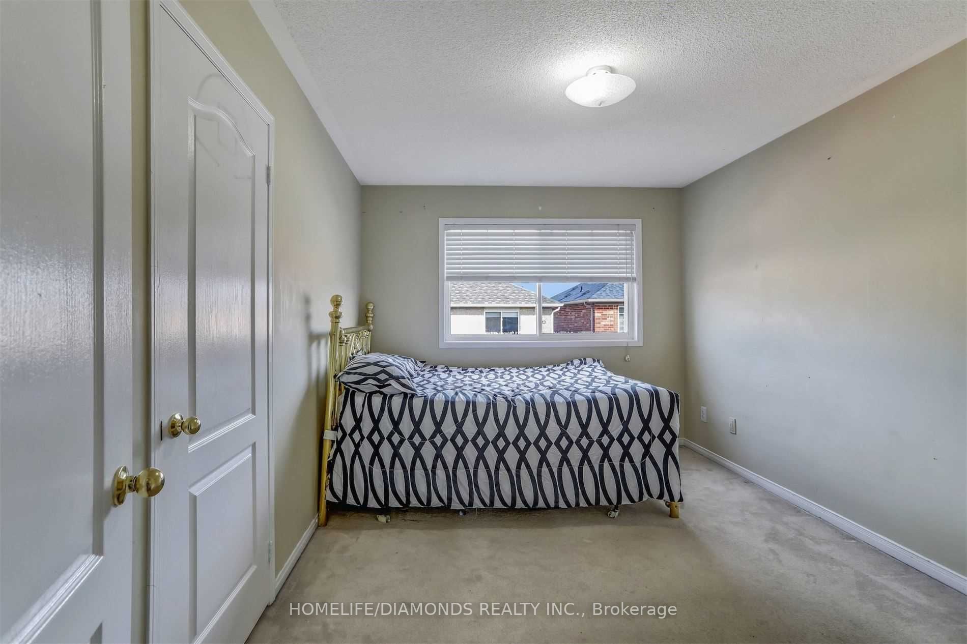 5 Conklin Dr