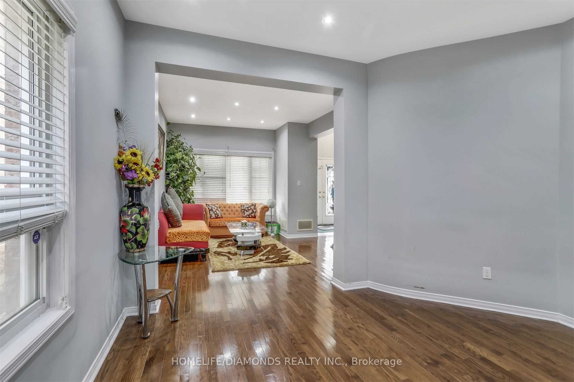5 Conklin Dr